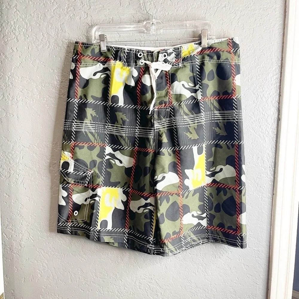 Non Stop Sofich men Camo drawstring size 38 swim shorts